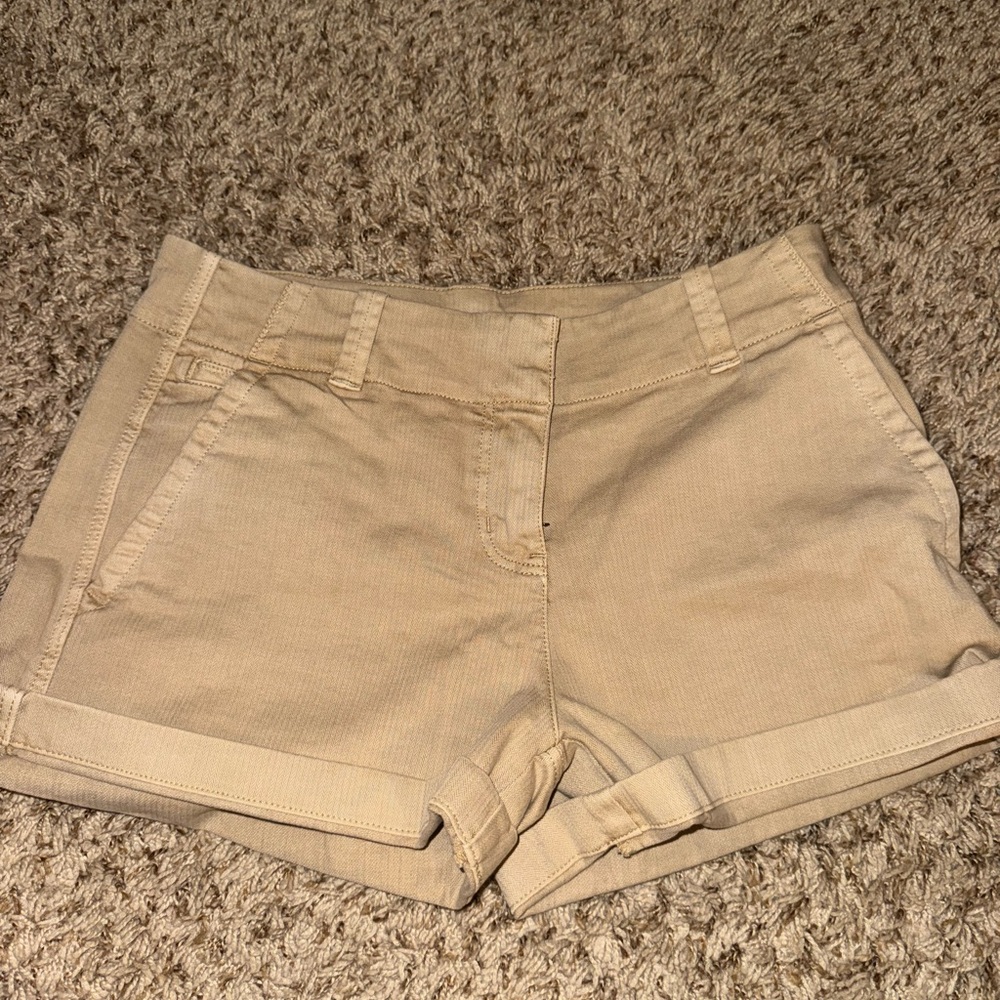Vineyard Vines Tan Women's Cargo Shorts